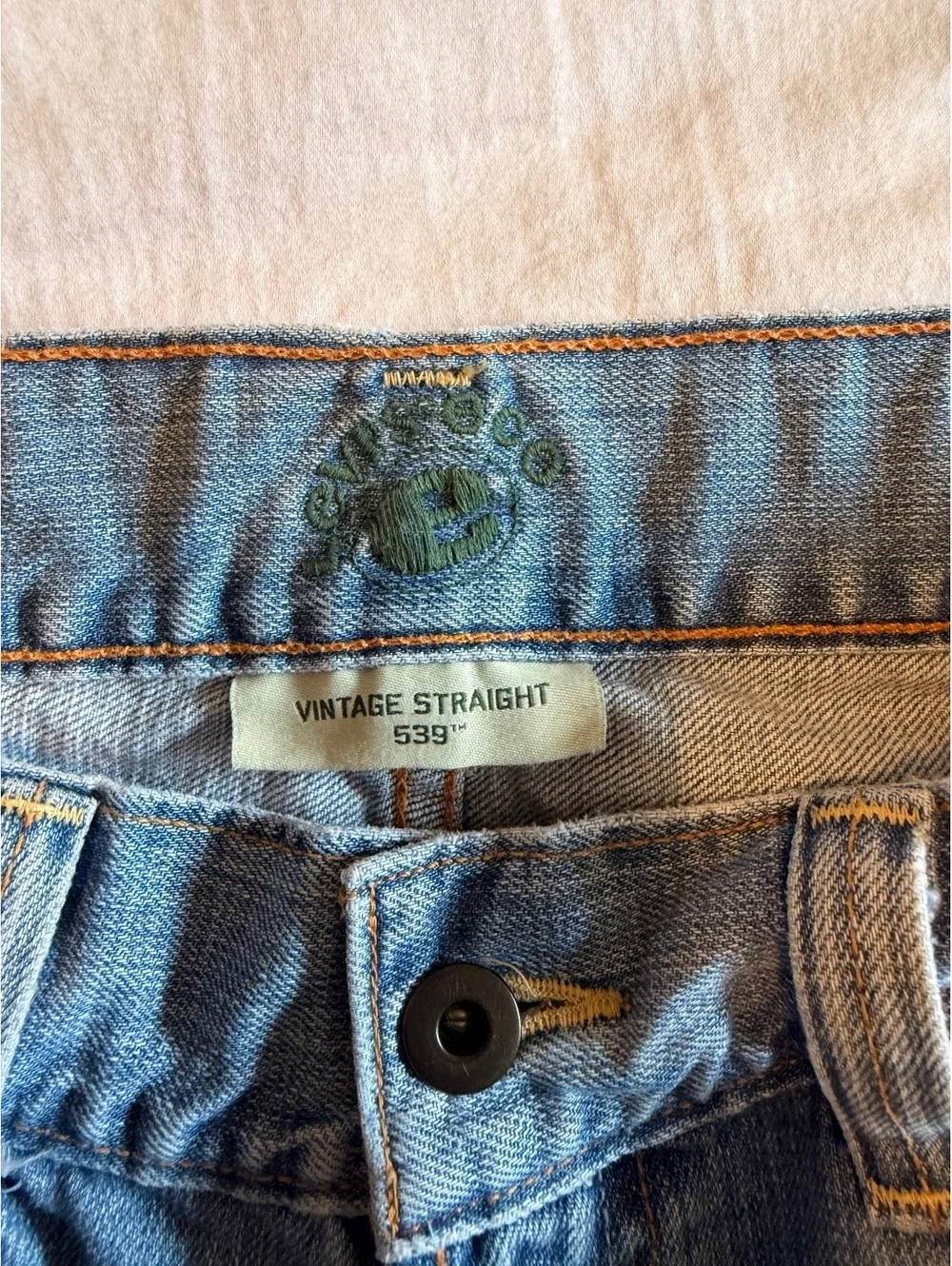 Levi’s vintage straight 539 denim jeans 100% organic cotton 30 x 32
